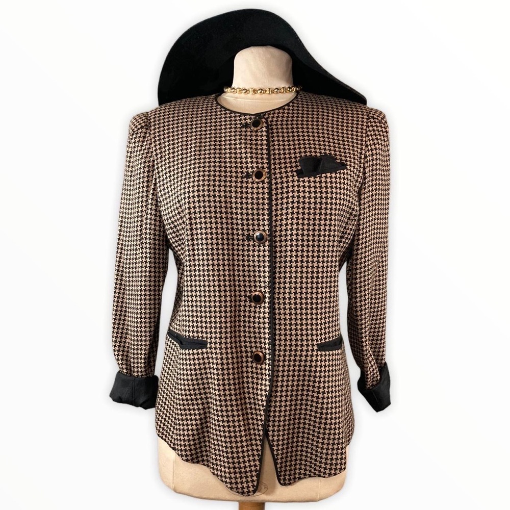 Vintage Tan and Black Houndstooth Print Blazer